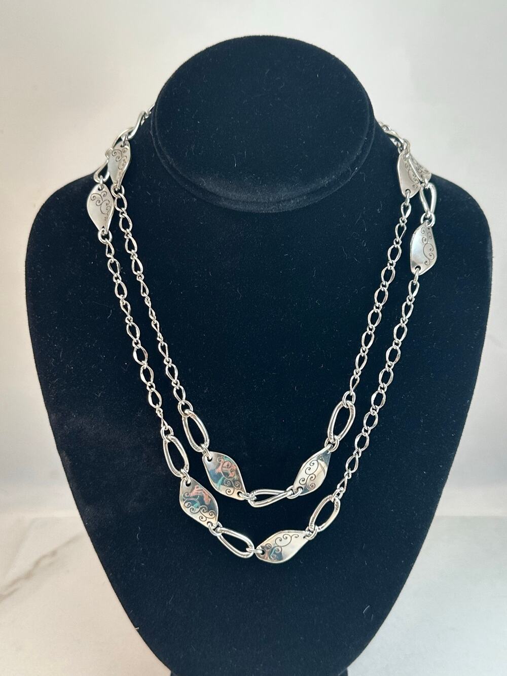 Brighton Twirl Silver chain belt Preowned